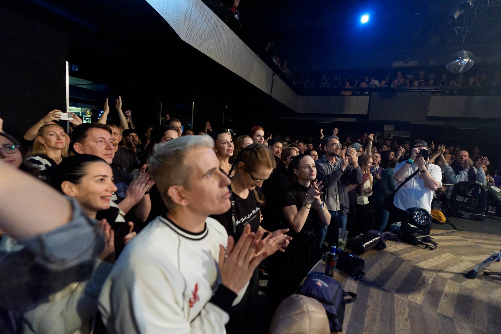 Giolì & Assia bavily vyprodaný Lucerna Music Bar, předskakovala jim Němka Joplyn