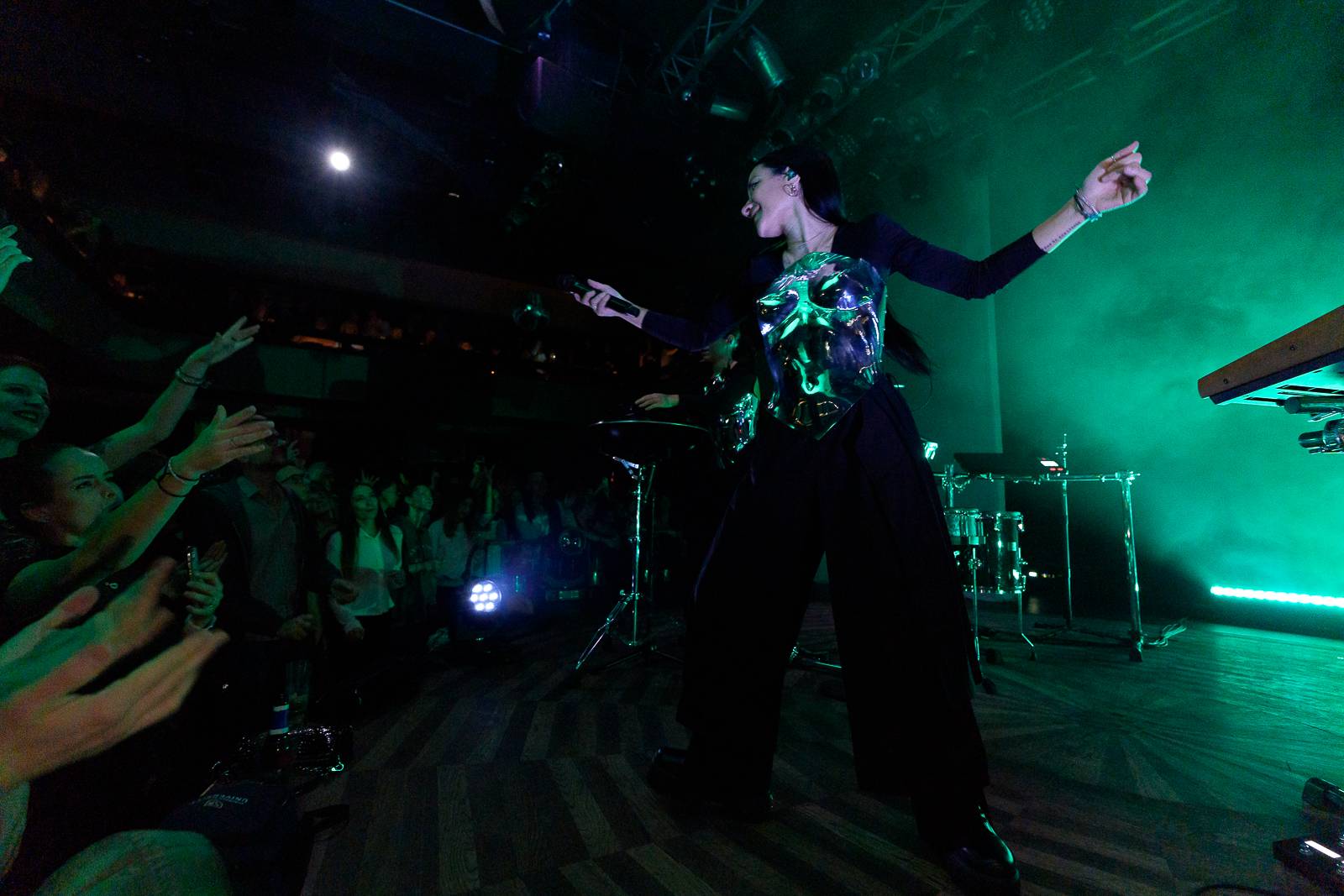 Giolì & Assia bavily vyprodaný Lucerna Music Bar, předskakovala jim Němka Joplyn