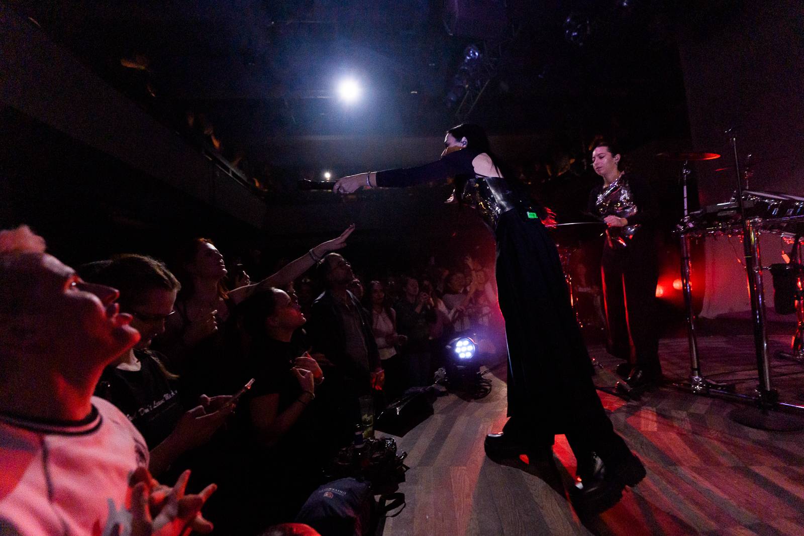 Giolì & Assia bavily vyprodaný Lucerna Music Bar, předskakovala jim Němka Joplyn