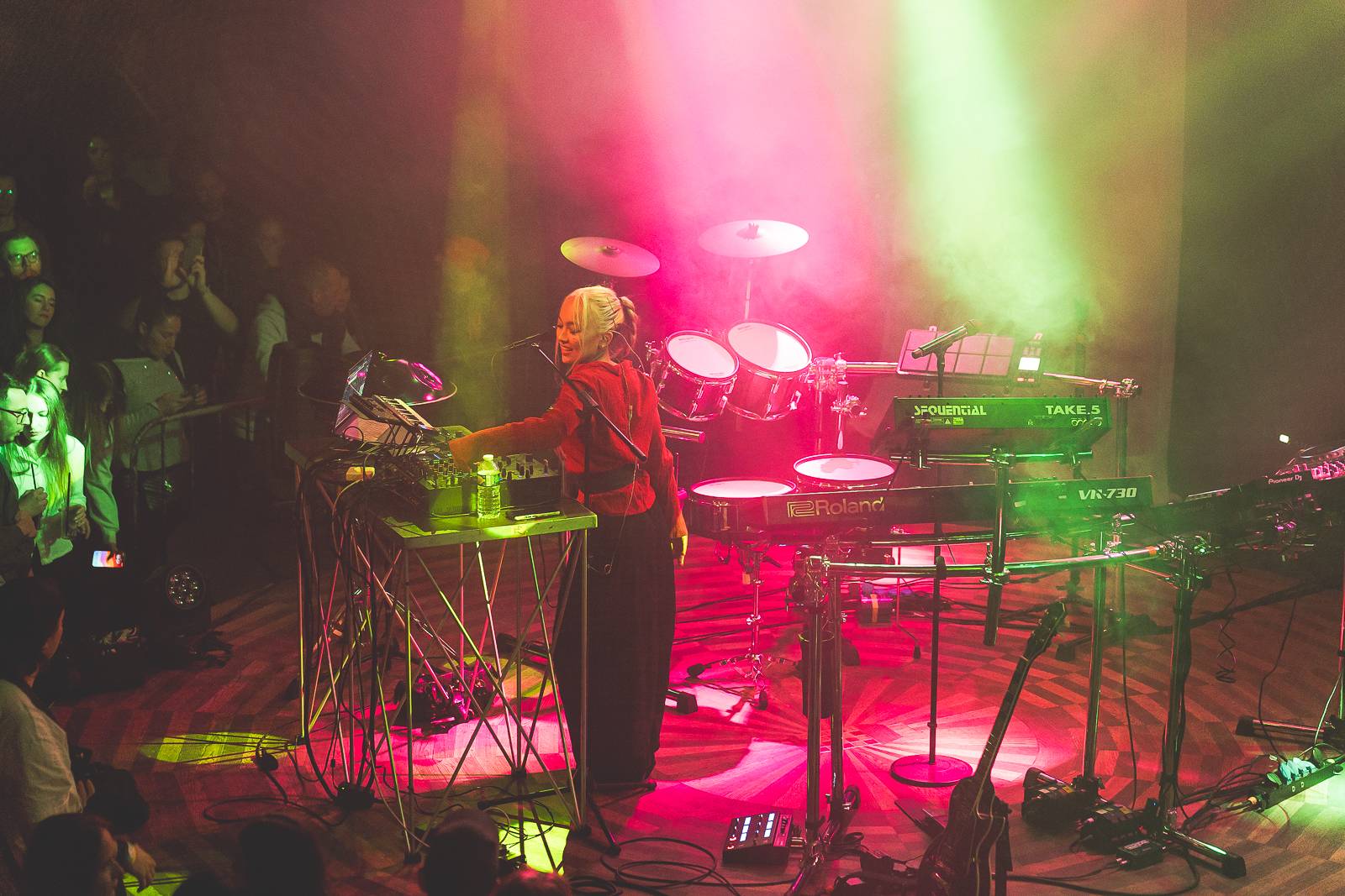 Giolì & Assia bavily vyprodaný Lucerna Music Bar, předskakovala jim Němka Joplyn