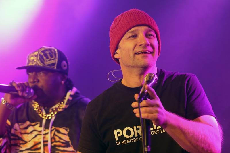 Portless přivezli do Brna nové album Recharged, pokřtily jim ho fanynky