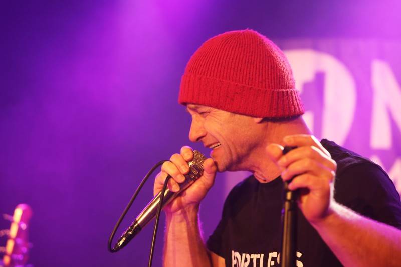 Portless přivezli do Brna nové album Recharged, pokřtily jim ho fanynky