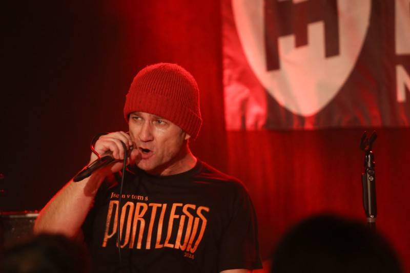 Portless přivezli do Brna nové album Recharged, pokřtily jim ho fanynky