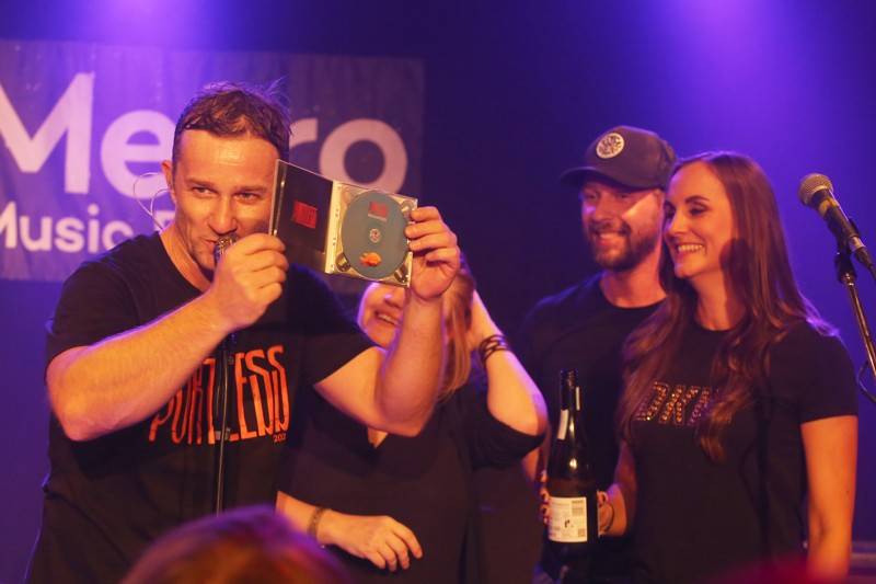 Portless přivezli do Brna nové album Recharged, pokřtily jim ho fanynky