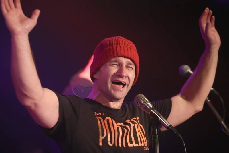 Portless přivezli do Brna nové album Recharged, pokřtily jim ho fanynky