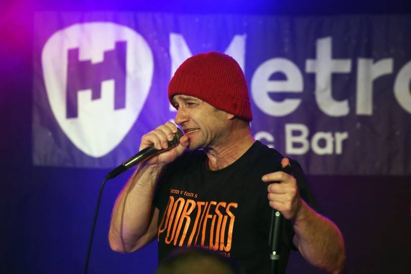 Portless přivezli do Brna nové album Recharged, pokřtily jim ho fanynky