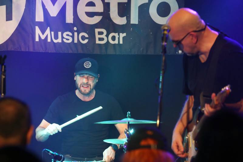 Portless přivezli do Brna nové album Recharged, pokřtily jim ho fanynky