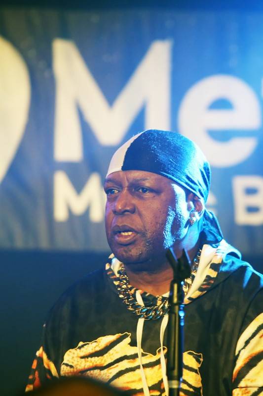 Portless přivezli do Brna nové album Recharged, pokřtily jim ho fanynky