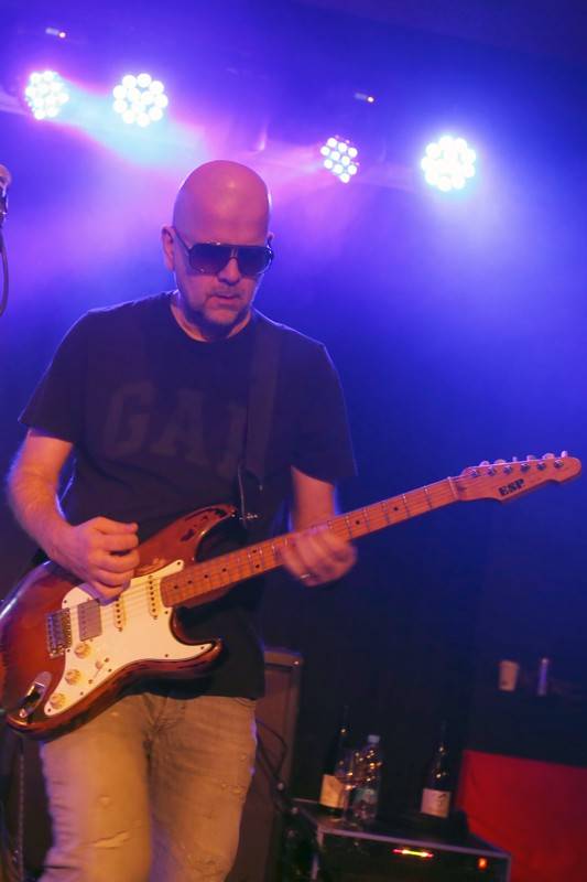 Portless přivezli do Brna nové album Recharged, pokřtily jim ho fanynky