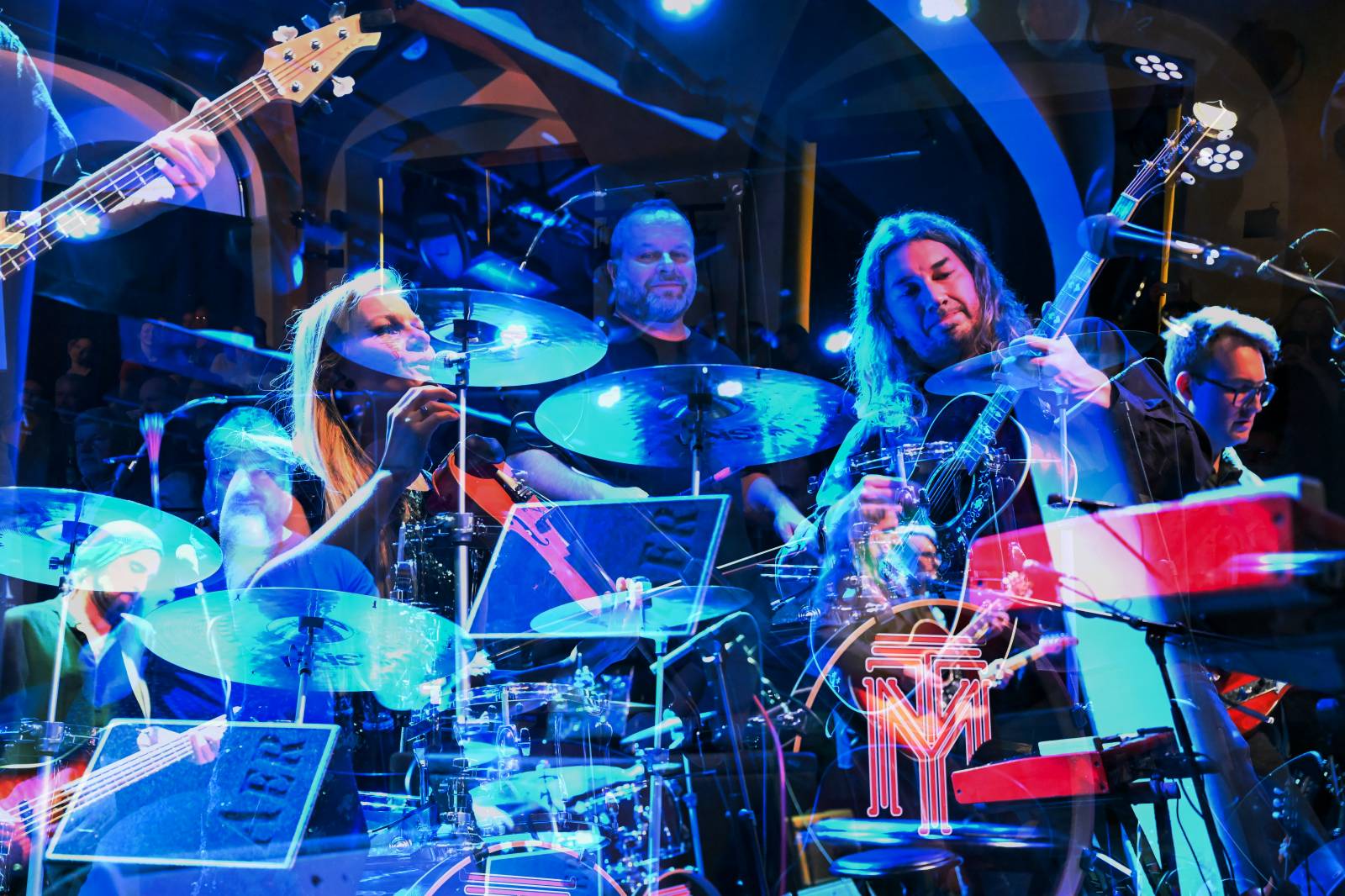 Ondřej Fencl a Hromosvod oslavili v Malostranské besedě třicet let na scéně