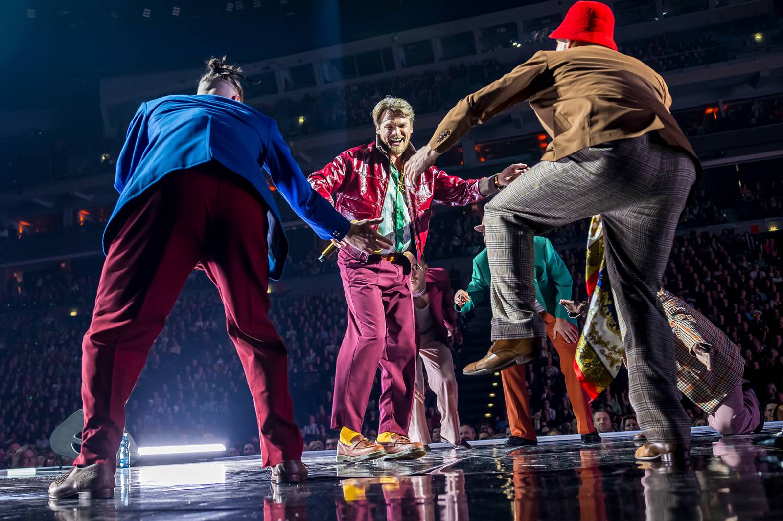 Kvalitní hudba, špičkoví tanečníci a emocemi nabitá show. Vojtěch Dyk si splnil sen a učaroval O2 areně