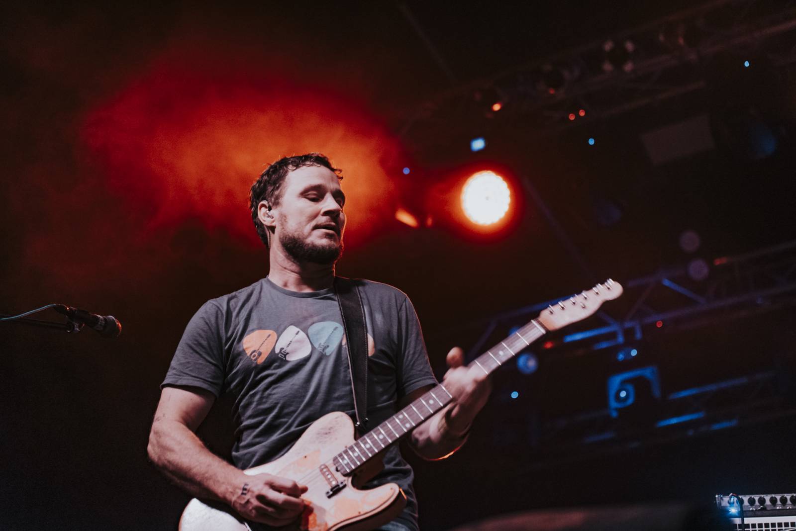 Wohnout zase elektricky. Kapela roztančila Plzeň, jejím hostem byli Resumé