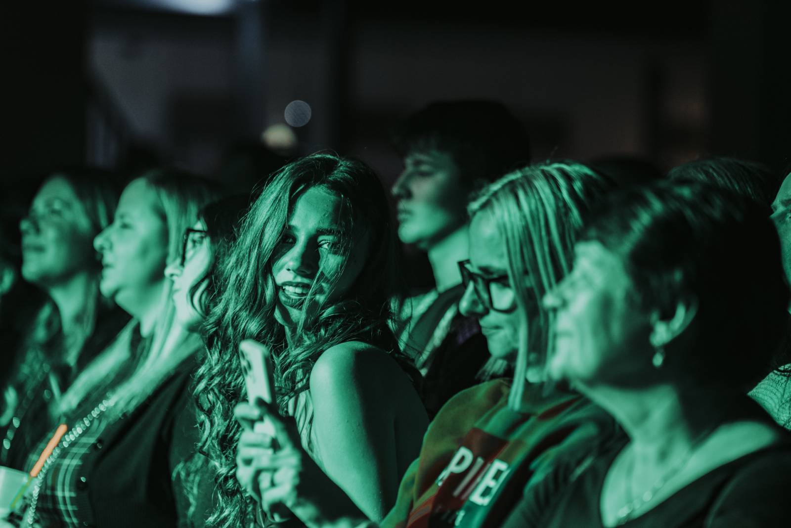 Wohnout zase elektricky. Kapela roztančila Plzeň, jejím hostem byli Resumé