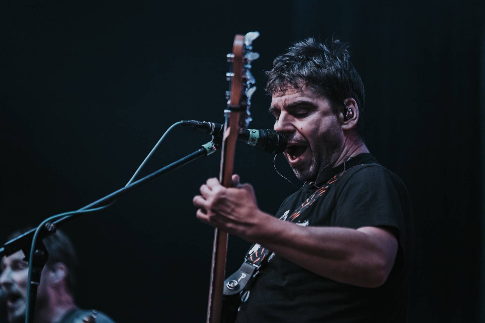 Wohnout zase elektricky. Kapela roztančila Plzeň, jejím hostem byli Resumé