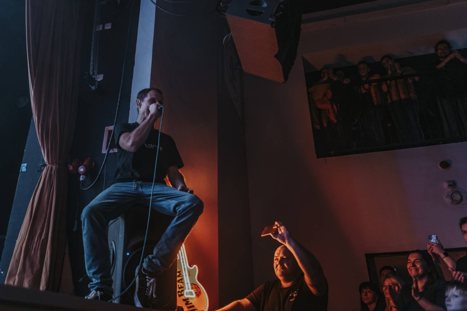 Wohnout zase elektricky. Kapela roztančila Plzeň, jejím hostem byli Resumé