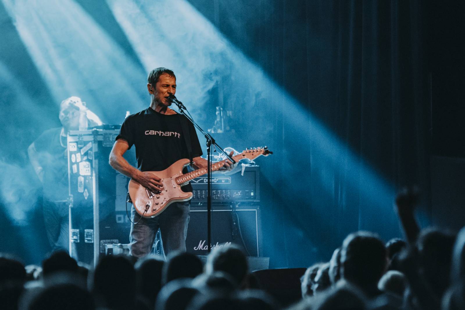 Wohnout zase elektricky. Kapela roztančila Plzeň, jejím hostem byli Resumé