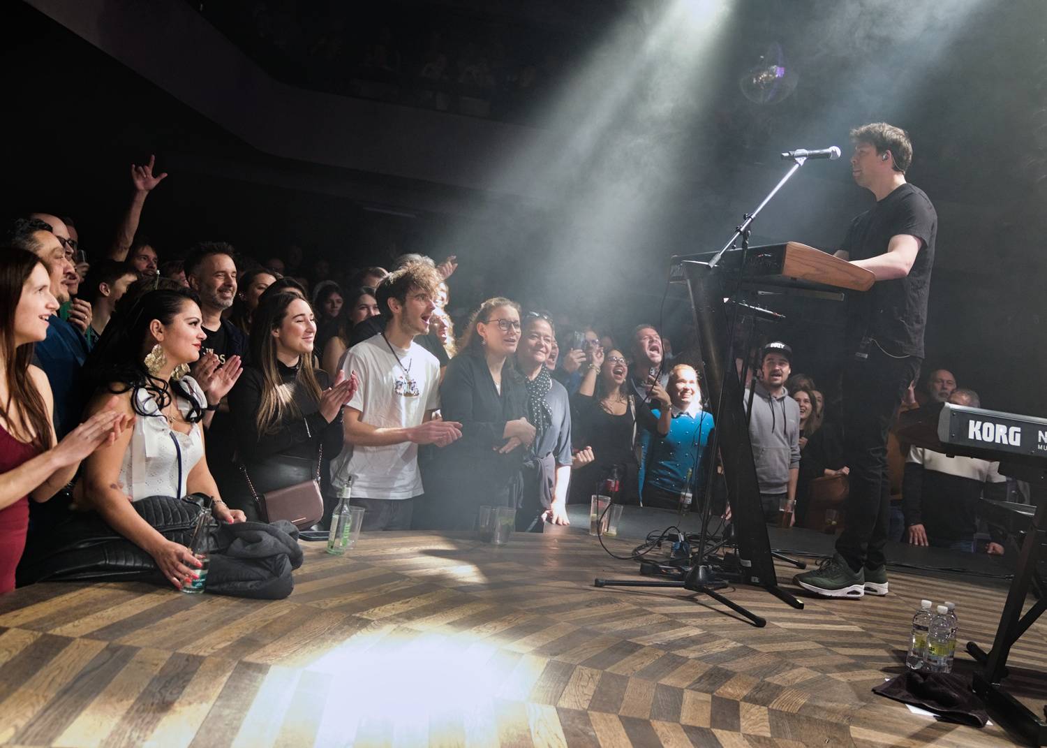 Dirty Loops odpálili v Lucerna Music Baru pořádnou nálož funku