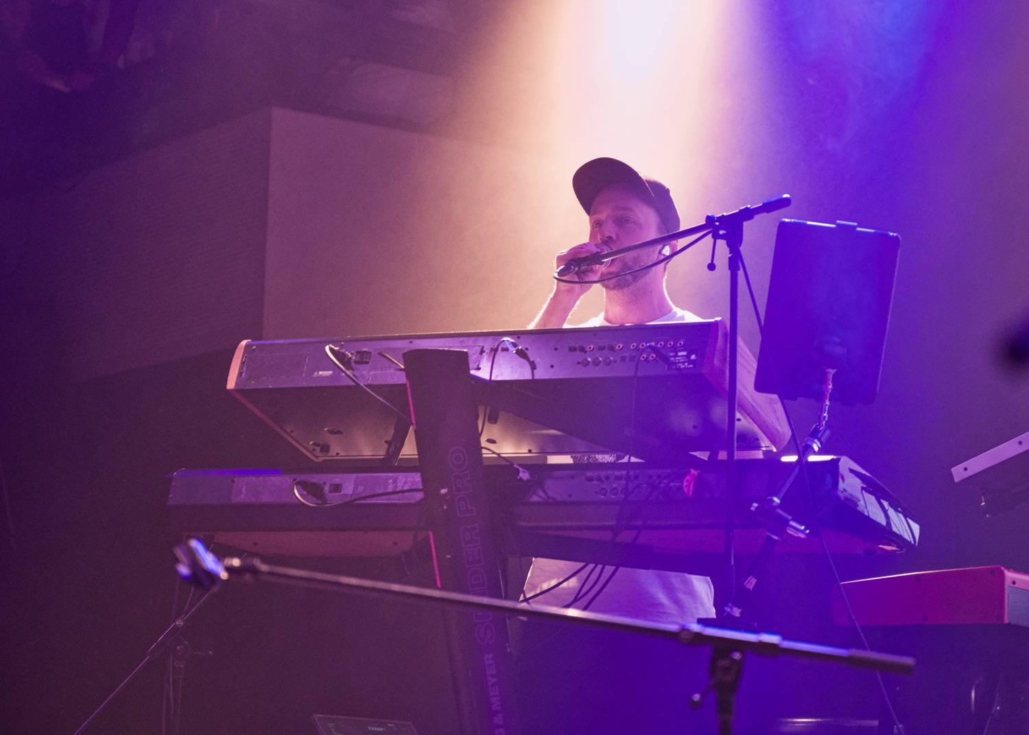 Dirty Loops odpálili v Lucerna Music Baru pořádnou nálož funku