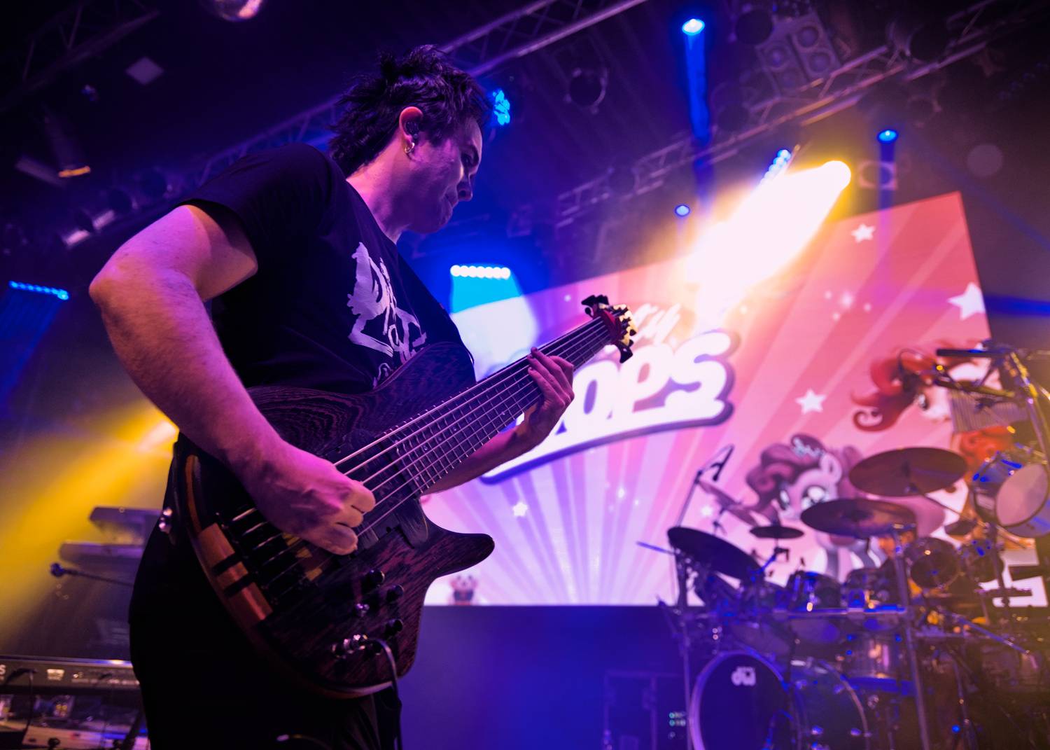 Dirty Loops odpálili v Lucerna Music Baru pořádnou nálož funku