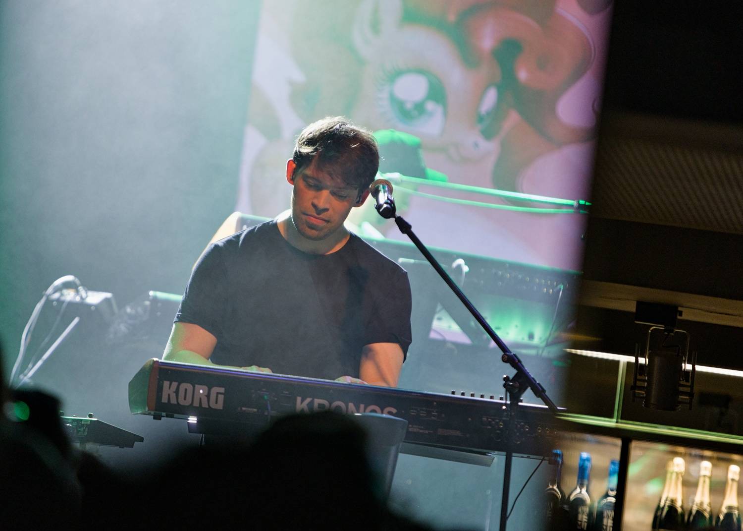 Dirty Loops odpálili v Lucerna Music Baru pořádnou nálož funku