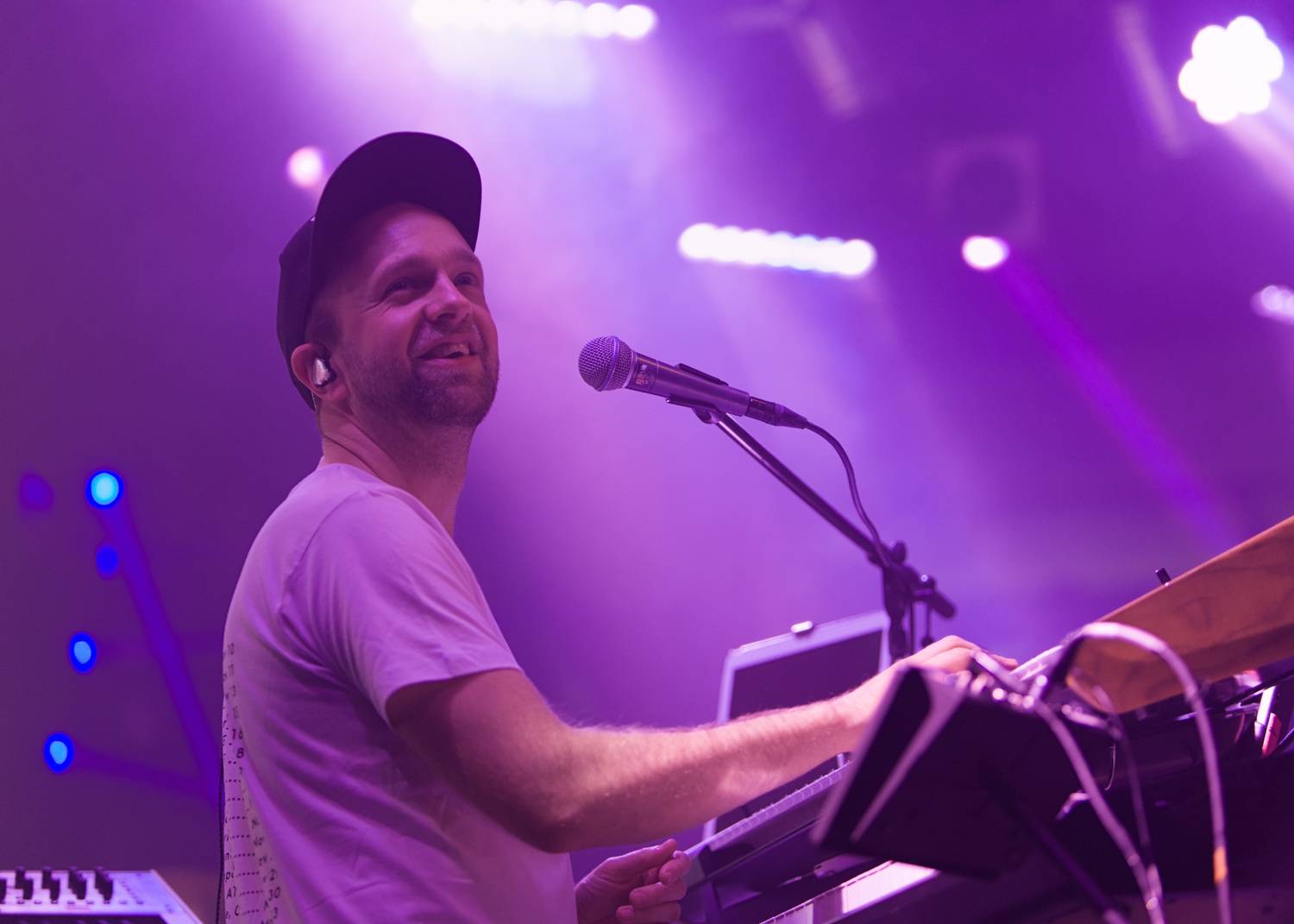 Dirty Loops odpálili v Lucerna Music Baru pořádnou nálož funku