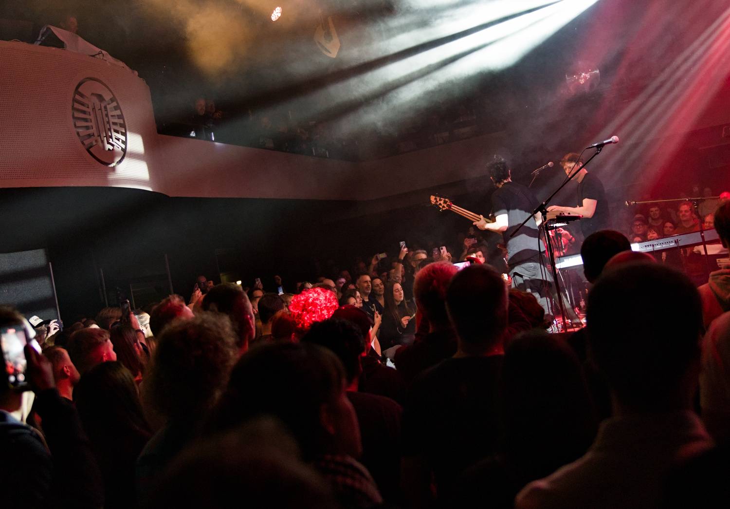 Dirty Loops odpálili v Lucerna Music Baru pořádnou nálož funku