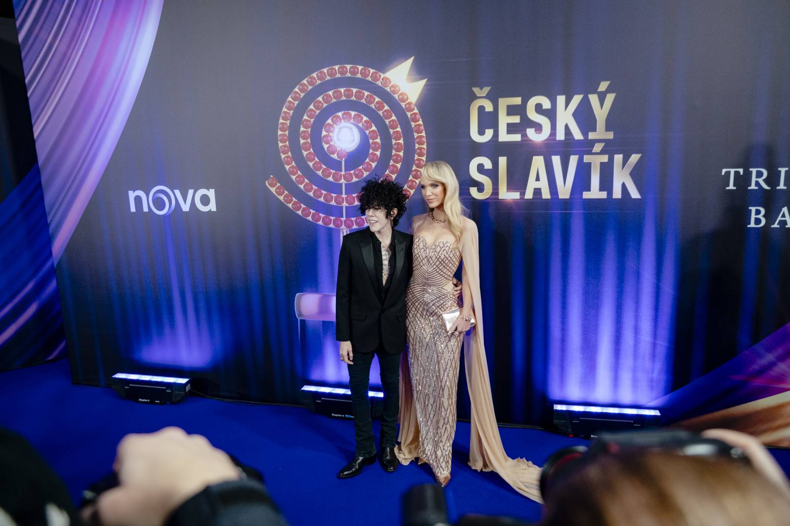 Absolutní slavicí se stala Ewa Farna. Vyhráli i Marek Ztracený a Kabát, bronzem překvapil Václav Noid Bárta