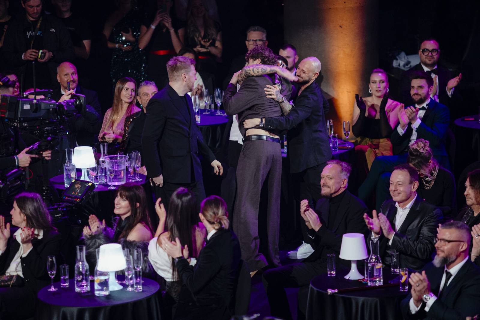 Absolutní slavicí se stala Ewa Farna. Vyhráli i Marek Ztracený a Kabát, bronzem překvapil Václav Noid Bárta