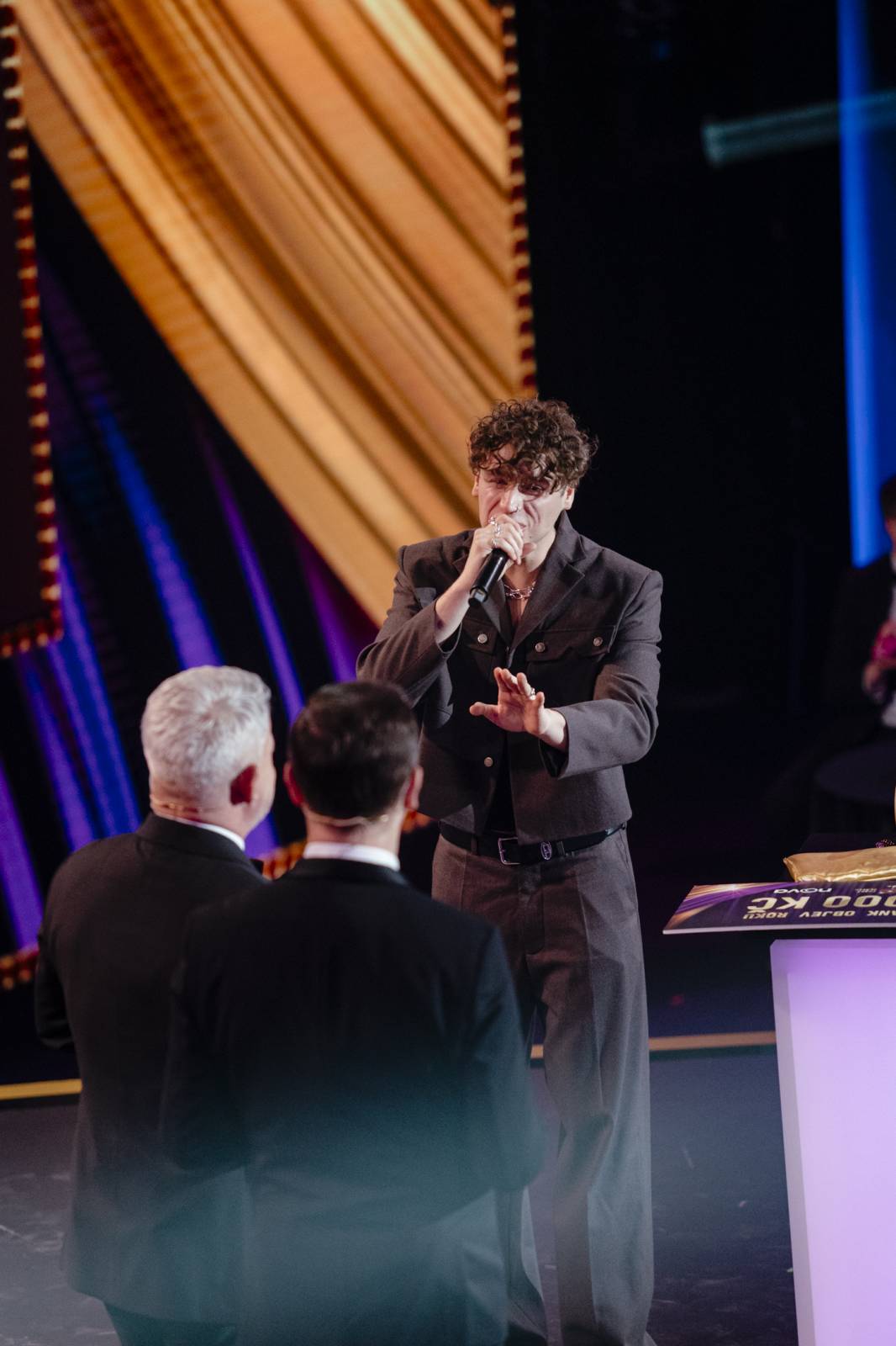 Absolutní slavicí se stala Ewa Farna. Vyhráli i Marek Ztracený a Kabát, bronzem překvapil Václav Noid Bárta