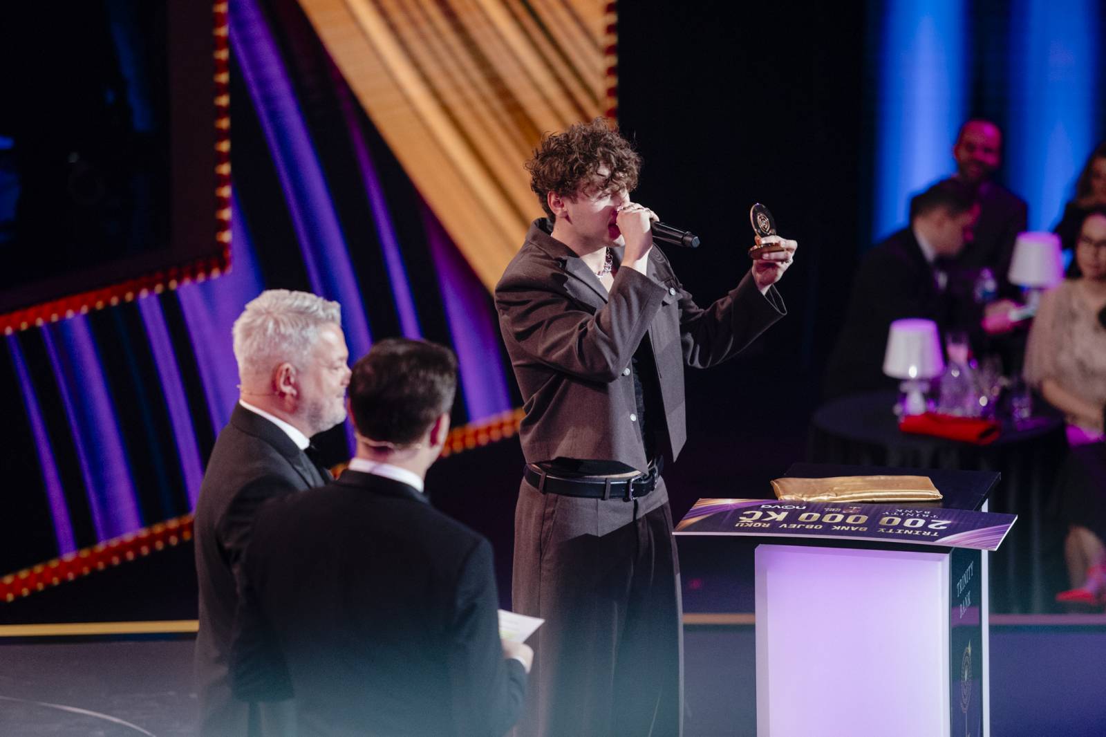 Absolutní slavicí se stala Ewa Farna. Vyhráli i Marek Ztracený a Kabát, bronzem překvapil Václav Noid Bárta