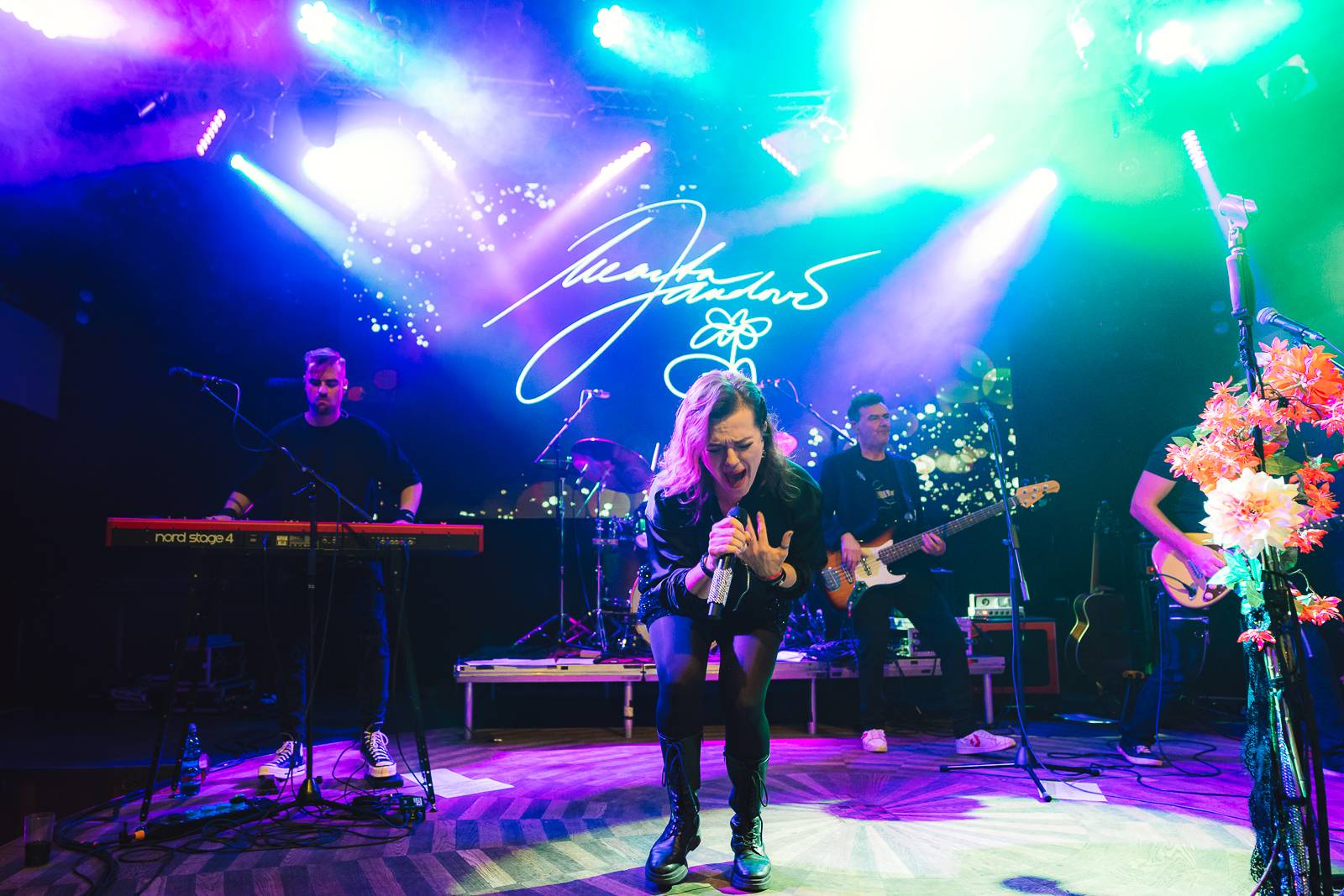 Živelná show, která nenechala nikoho v klidu. Takový byl koncert Marty Jandové v Lucerna Music Baru