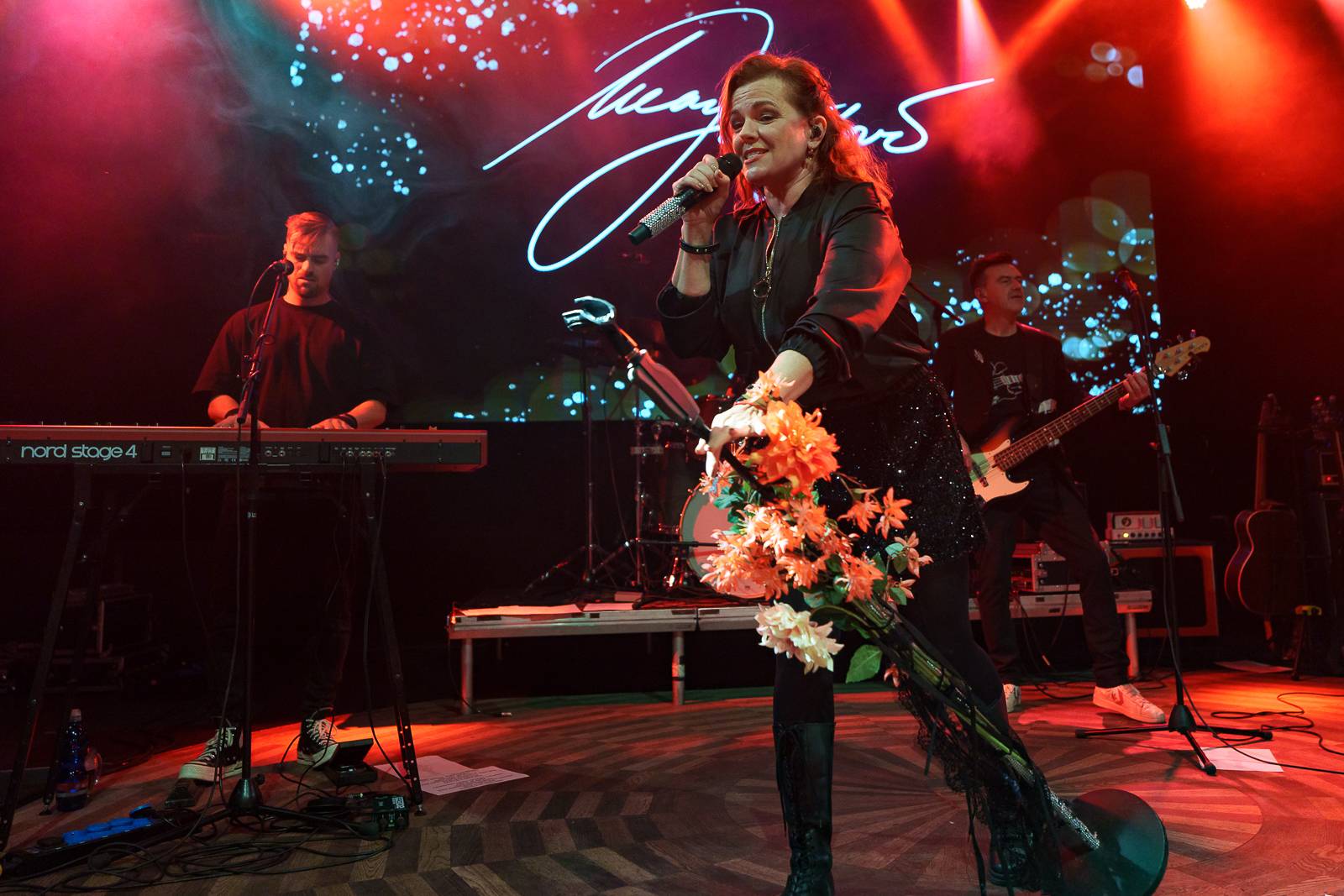 Živelná show, která nenechala nikoho v klidu. Takový byl koncert Marty Jandové v Lucerna Music Baru