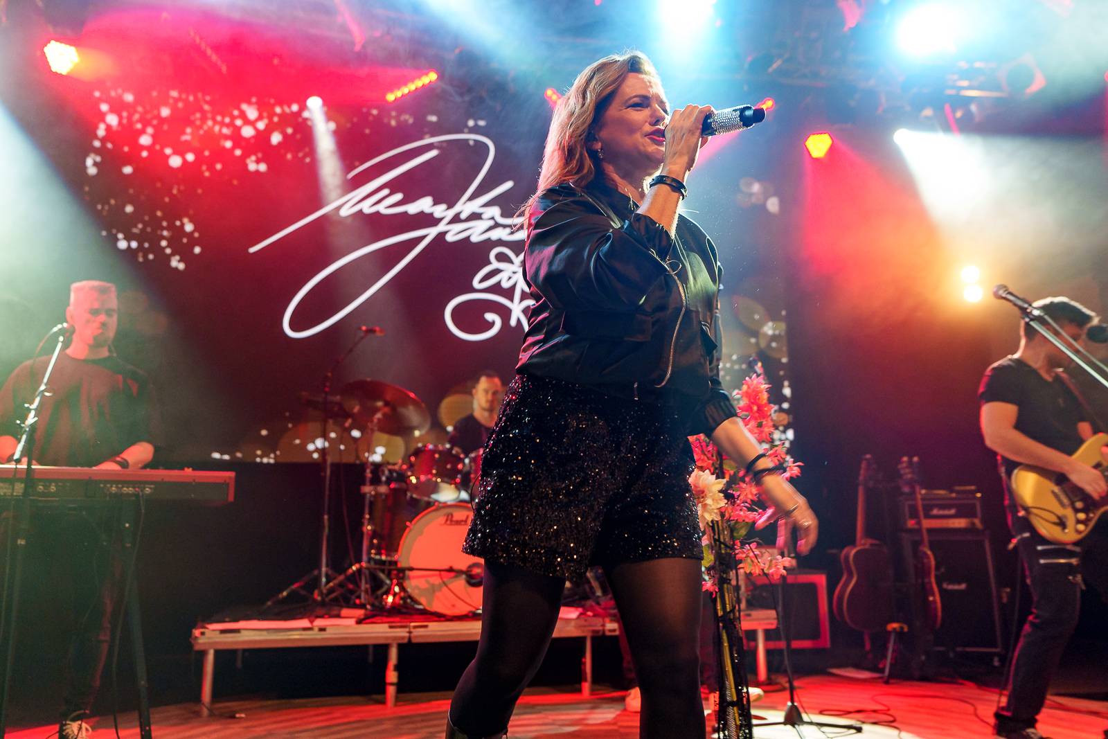 Živelná show, která nenechala nikoho v klidu. Takový byl koncert Marty Jandové v Lucerna Music Baru