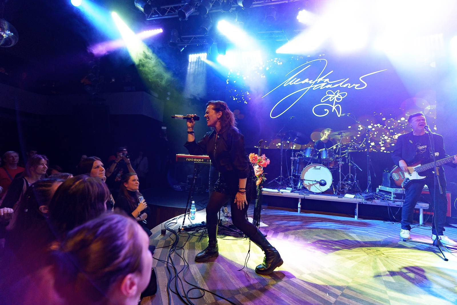 Živelná show, která nenechala nikoho v klidu. Takový byl koncert Marty Jandové v Lucerna Music Baru