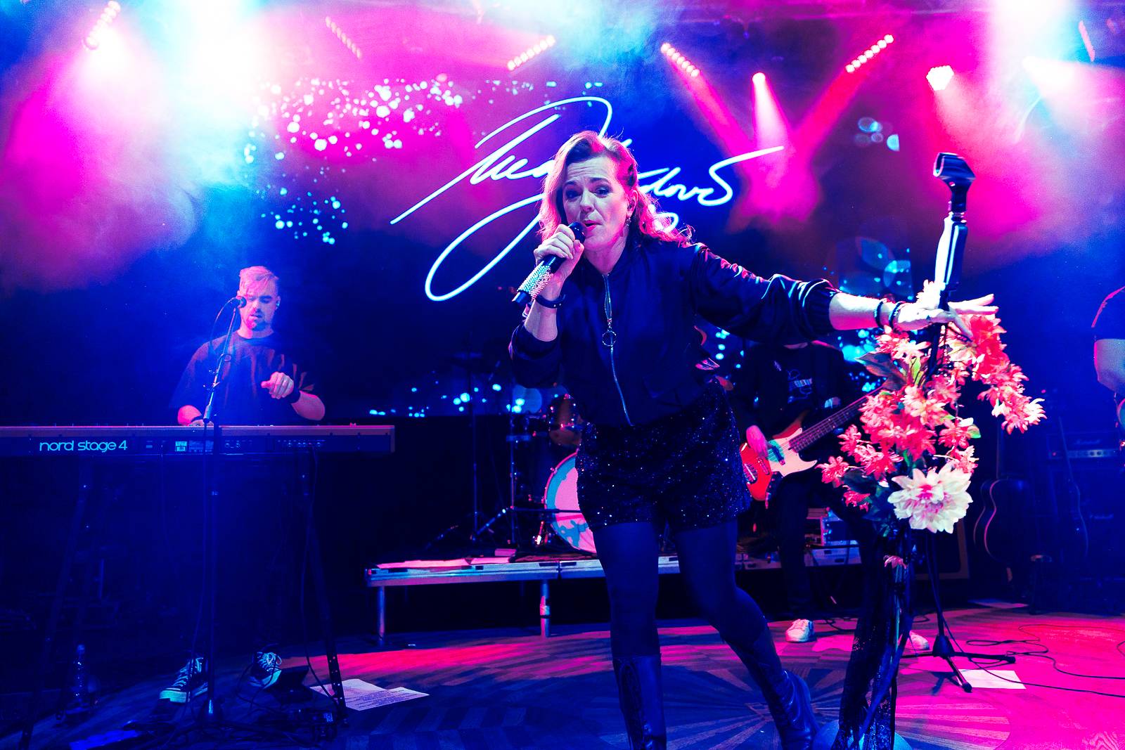 Živelná show, která nenechala nikoho v klidu. Takový byl koncert Marty Jandové v Lucerna Music Baru