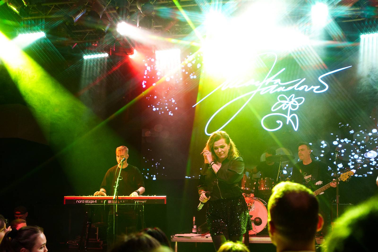 Živelná show, která nenechala nikoho v klidu. Takový byl koncert Marty Jandové v Lucerna Music Baru