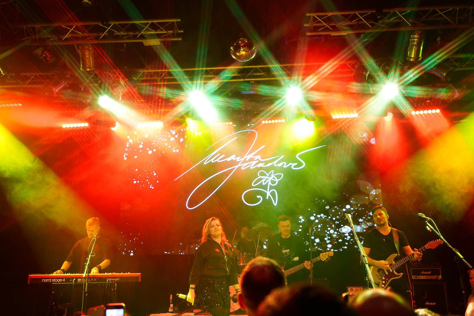 Živelná show, která nenechala nikoho v klidu. Takový byl koncert Marty Jandové v Lucerna Music Baru