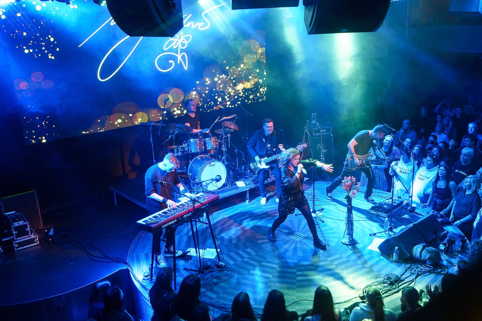 Živelná show, která nenechala nikoho v klidu. Takový byl koncert Marty Jandové v Lucerna Music Baru