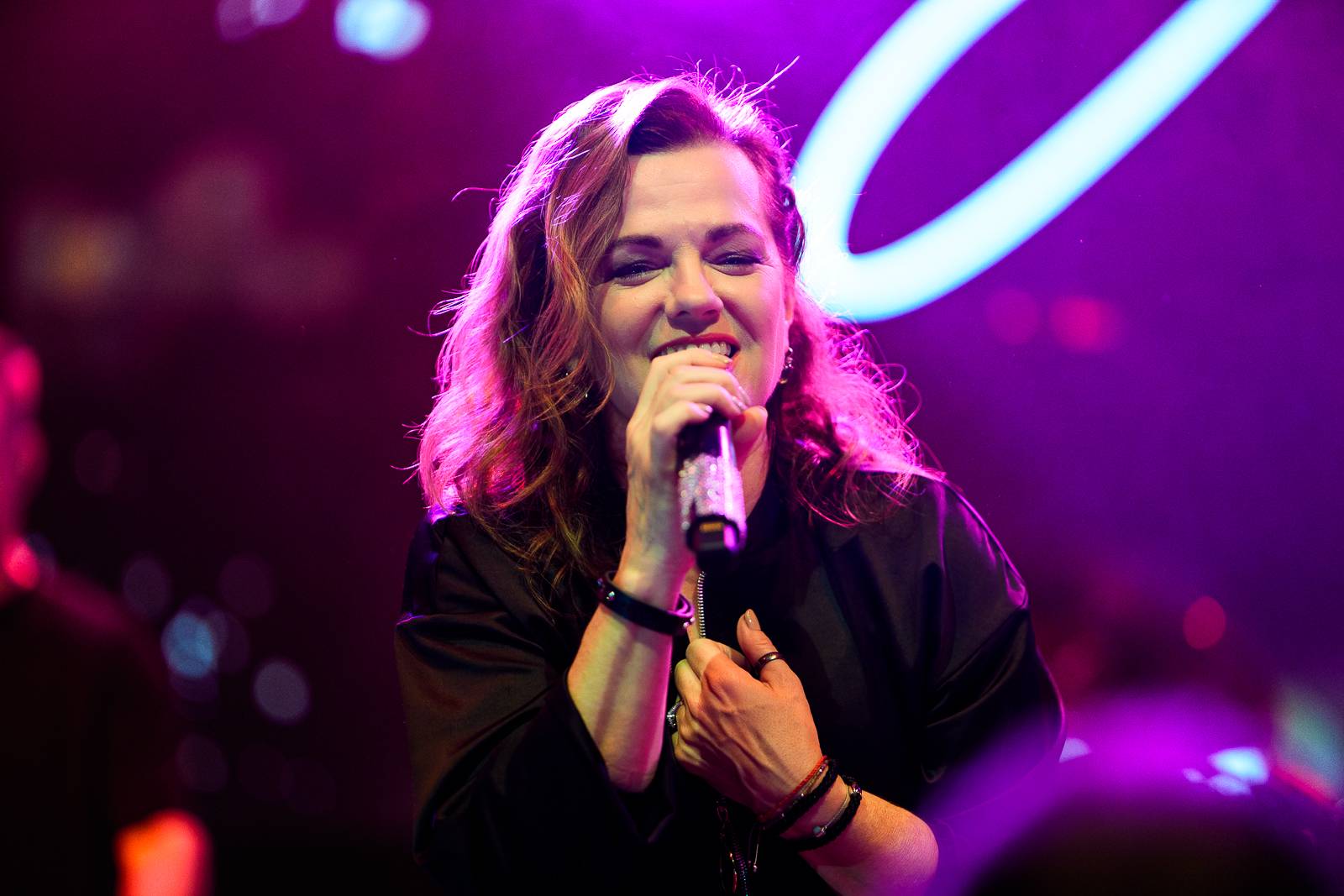 Živelná show, která nenechala nikoho v klidu. Takový byl koncert Marty Jandové v Lucerna Music Baru