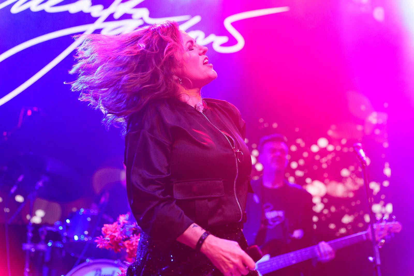 Živelná show, která nenechala nikoho v klidu. Takový byl koncert Marty Jandové v Lucerna Music Baru