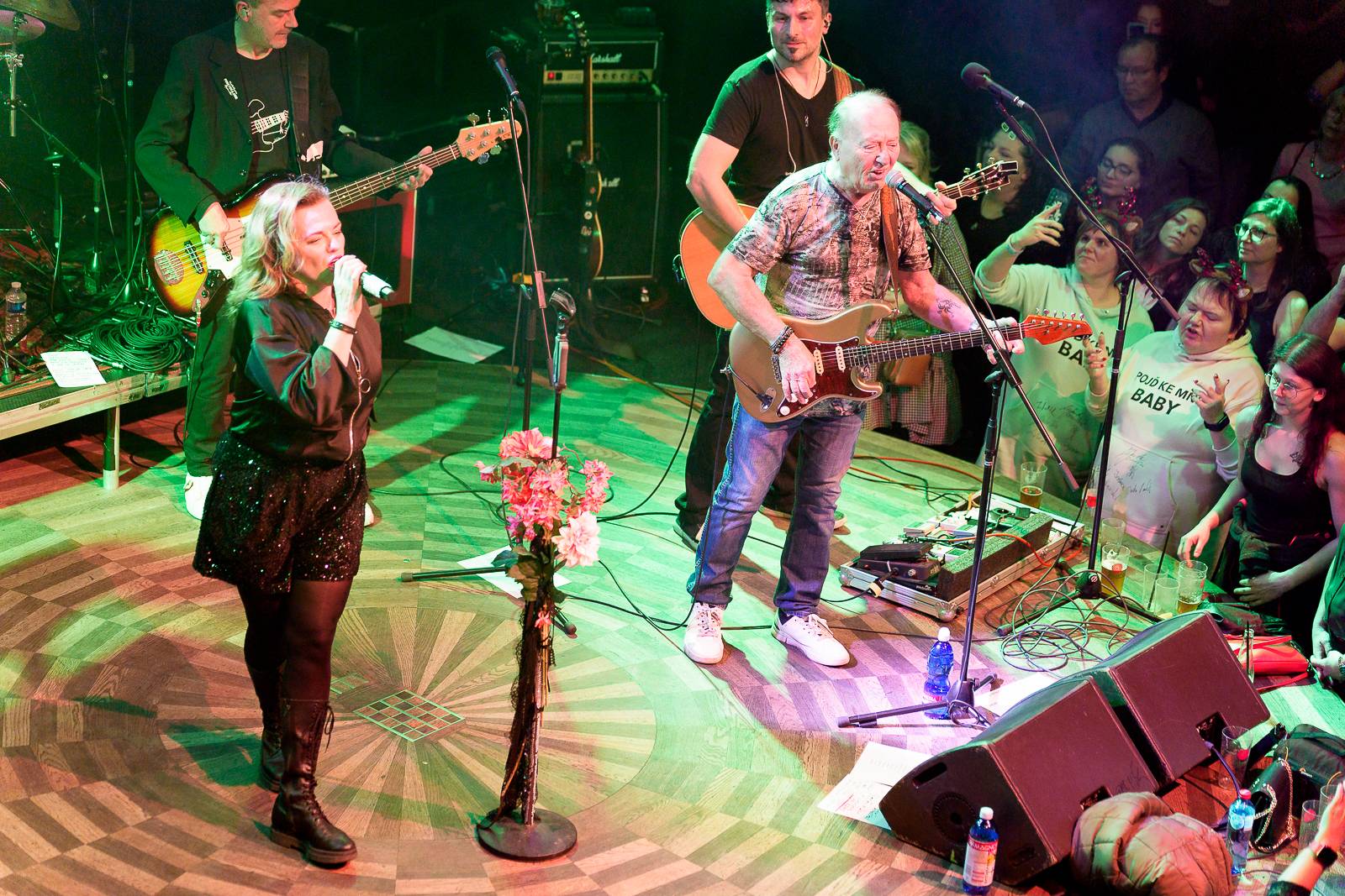 Živelná show, která nenechala nikoho v klidu. Takový byl koncert Marty Jandové v Lucerna Music Baru