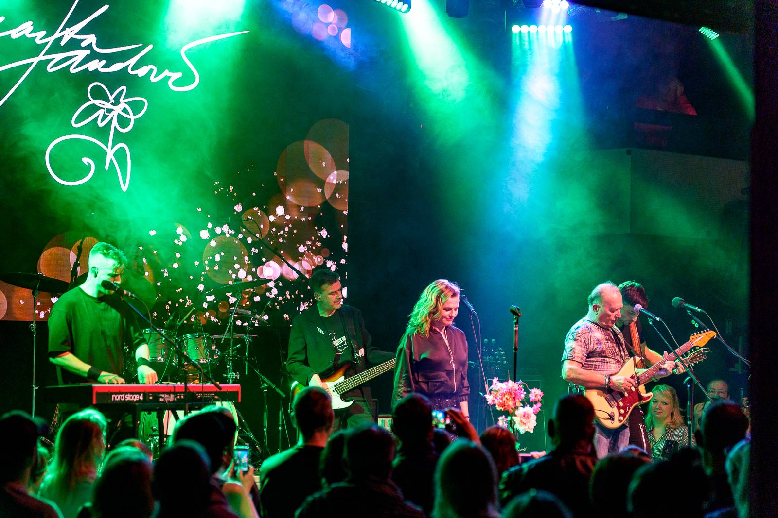 Živelná show, která nenechala nikoho v klidu. Takový byl koncert Marty Jandové v Lucerna Music Baru