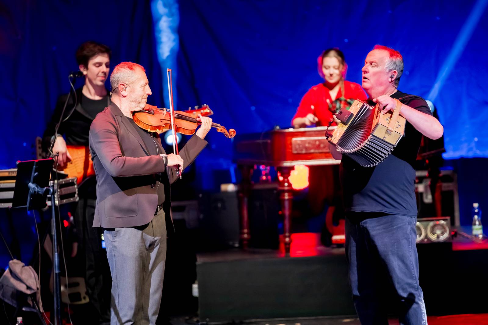 Čechomor pokřtil v Hybernii nové album, koncert obohatil o cimbálový doprovod