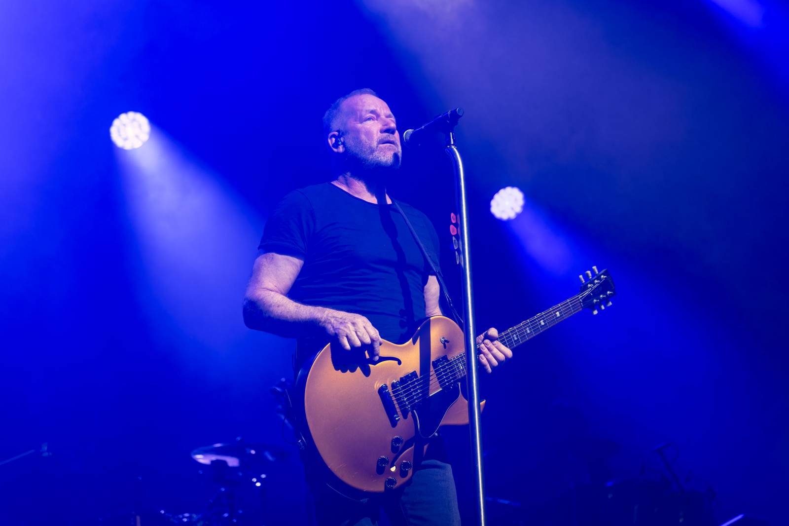 David Koller v Praze navodil vánoční atmosféru, do Fora Karlín si pozval Bena Cristovao a Lenku Dusilovou