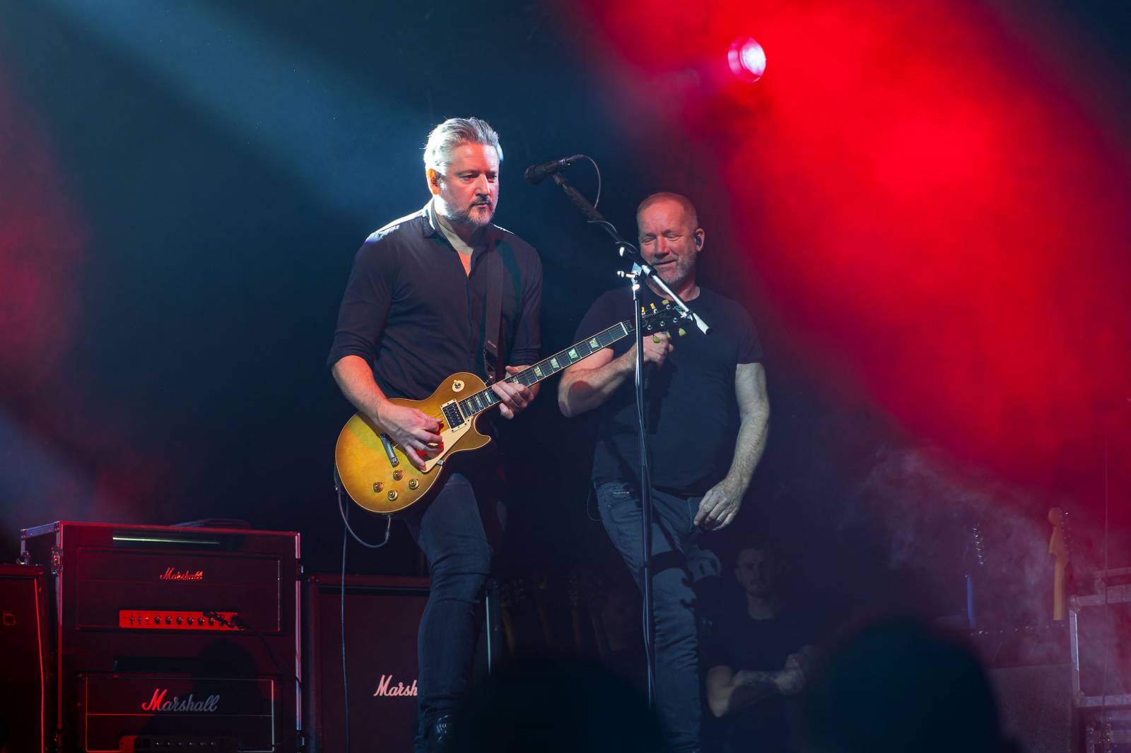 David Koller v Praze navodil vánoční atmosféru, do Fora Karlín si pozval Bena Cristovao a Lenku Dusilovou