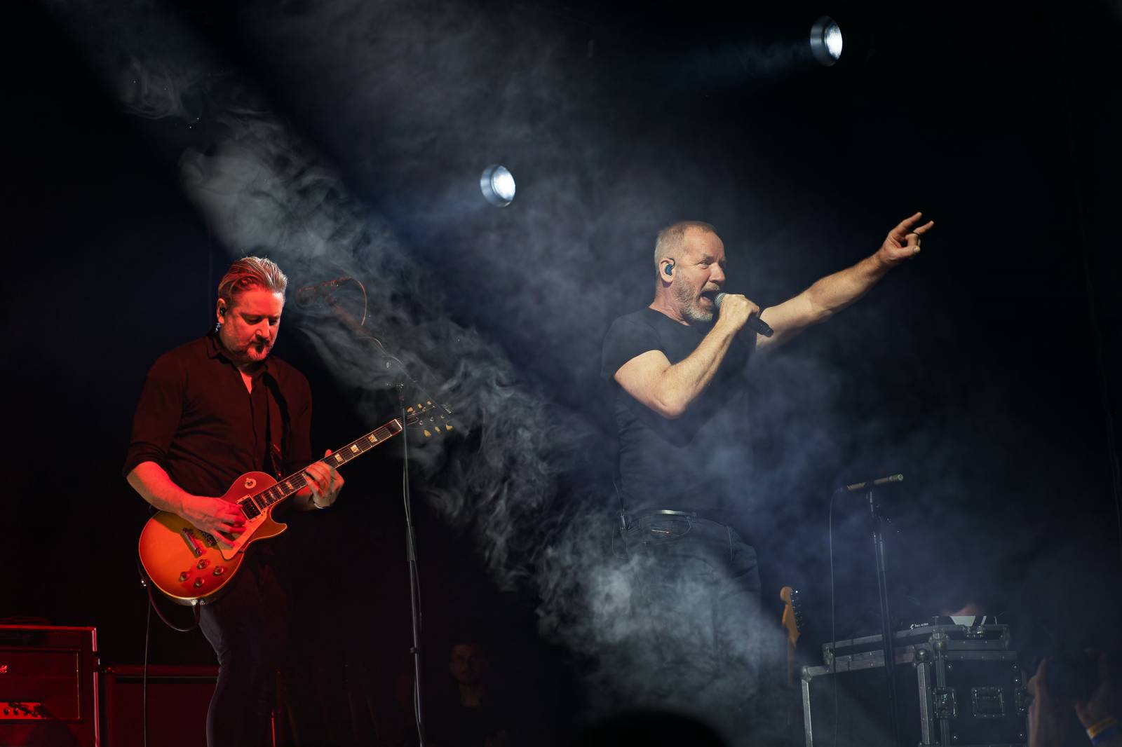 David Koller v Praze navodil vánoční atmosféru, do Fora Karlín si pozval Bena Cristovao a Lenku Dusilovou