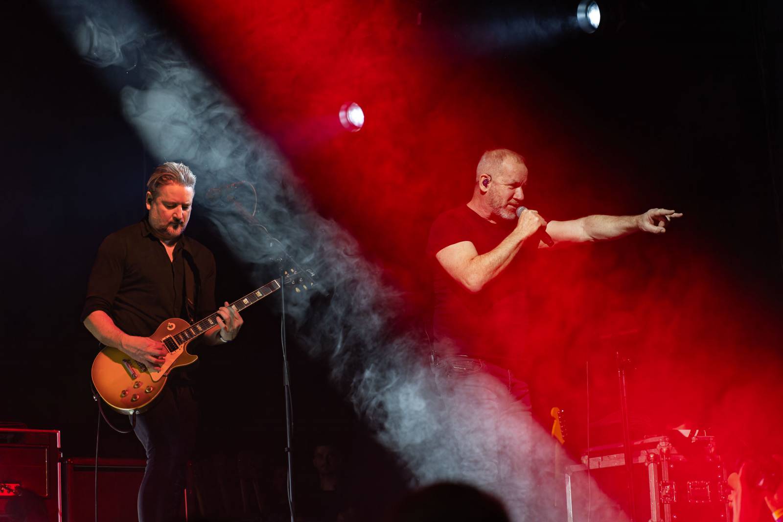 David Koller v Praze navodil vánoční atmosféru, do Fora Karlín si pozval Bena Cristovao a Lenku Dusilovou