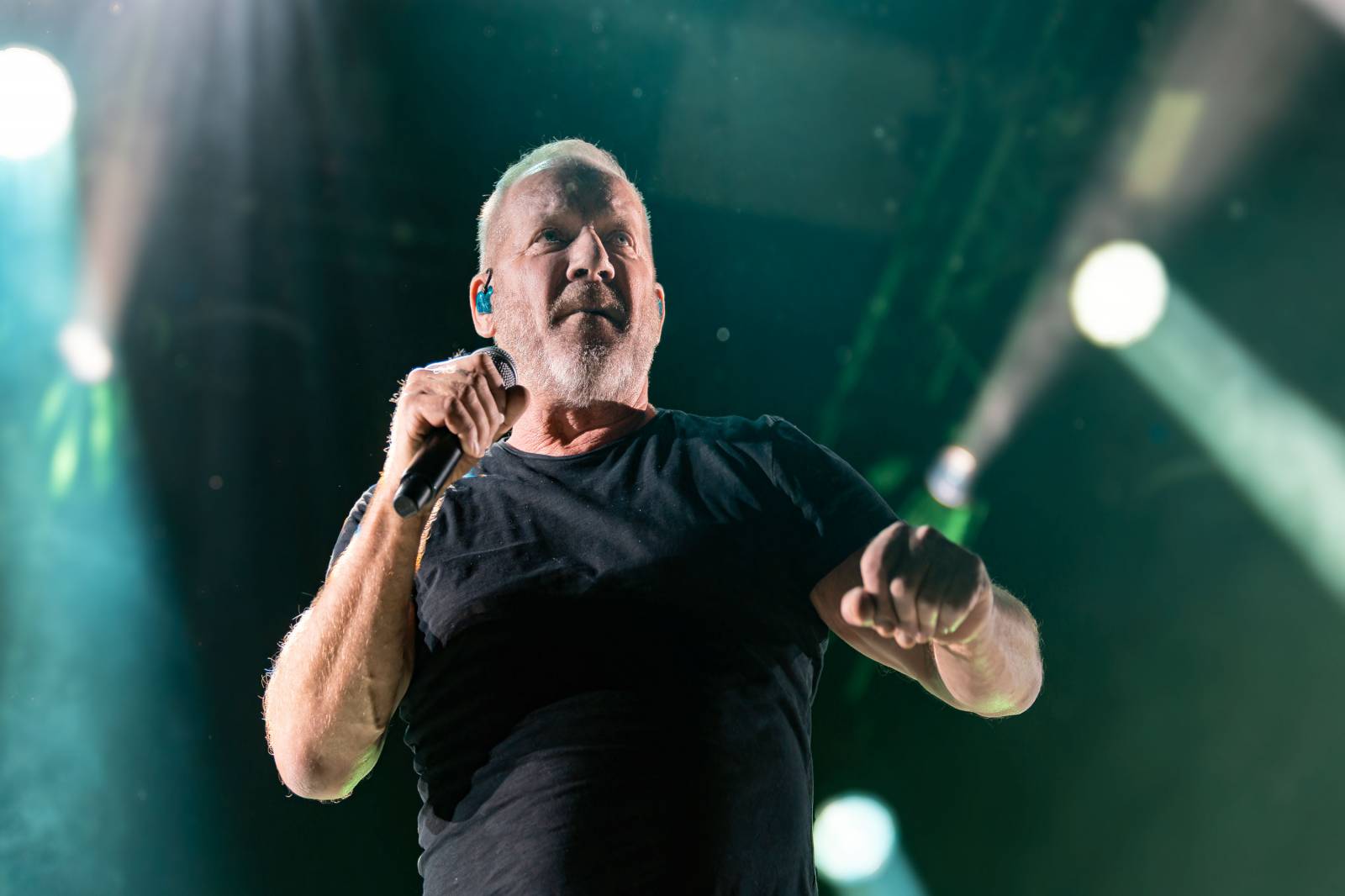 David Koller v Praze navodil vánoční atmosféru, do Fora Karlín si pozval Bena Cristovao a Lenku Dusilovou