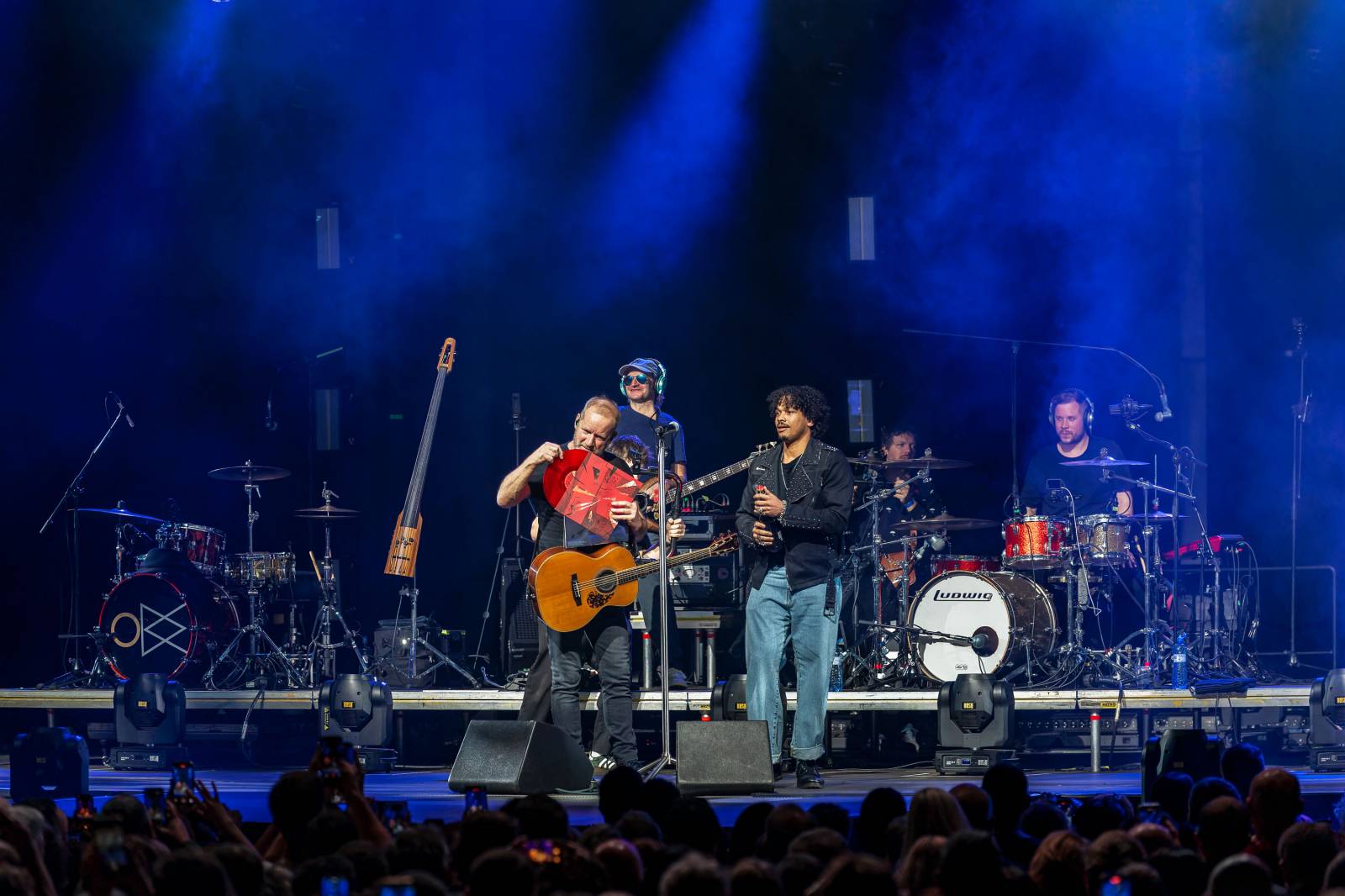 David Koller v Praze navodil vánoční atmosféru, do Fora Karlín si pozval Bena Cristovao a Lenku Dusilovou