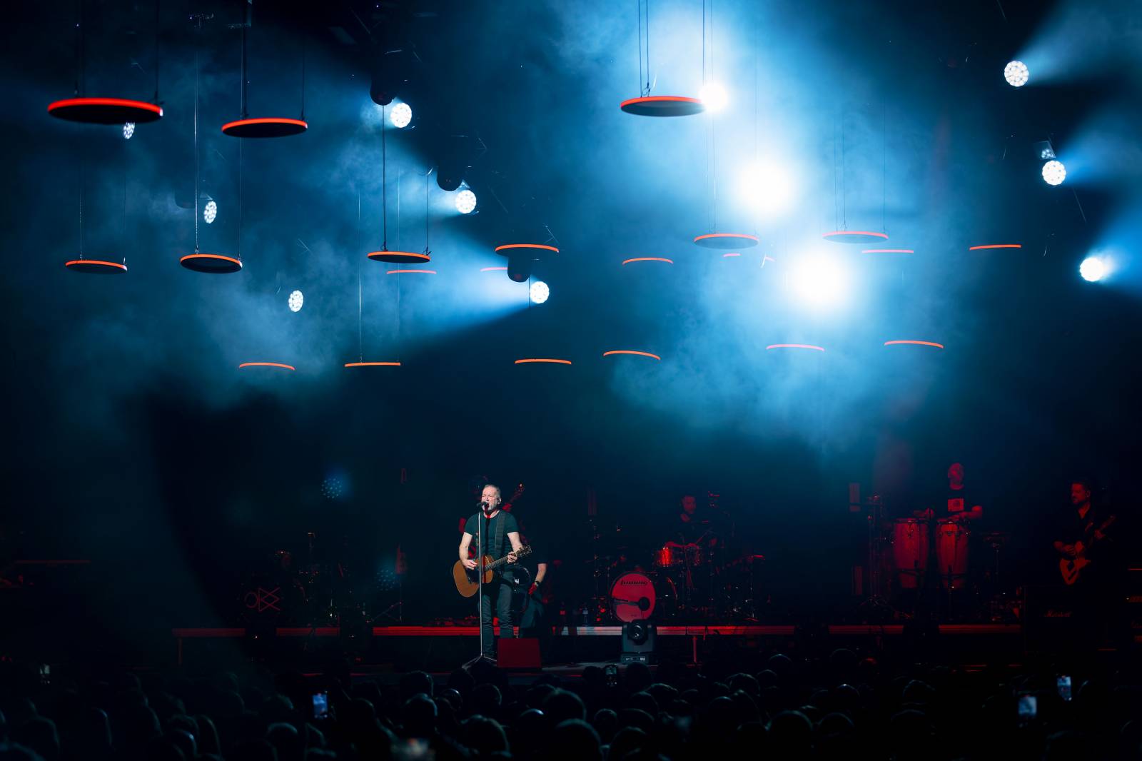 David Koller v Praze navodil vánoční atmosféru, do Fora Karlín si pozval Bena Cristovao a Lenku Dusilovou